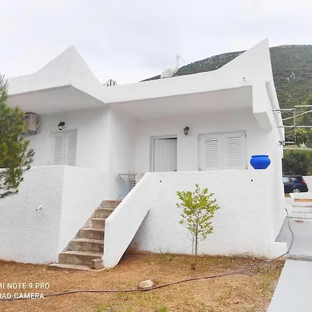 White Villa With Olive Trees 1Km To Beach Panagia Almiropótamos