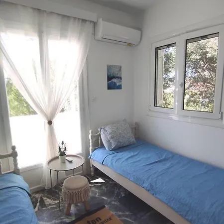 Casa vacanze White Villa With Olive Trees 1Km To Beach Panagia
