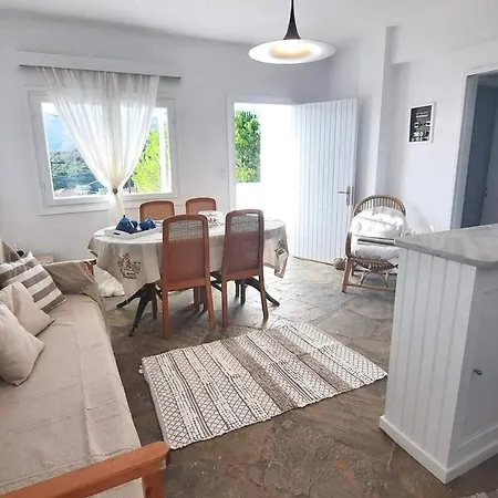 Casa vacanze White Villa With Olive Trees 1Km To Beach Panagia Almiropótamos