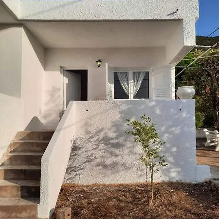 Casa vacanze White Villa With Olive Trees 1Km To Beach Panagia Almiropótamos